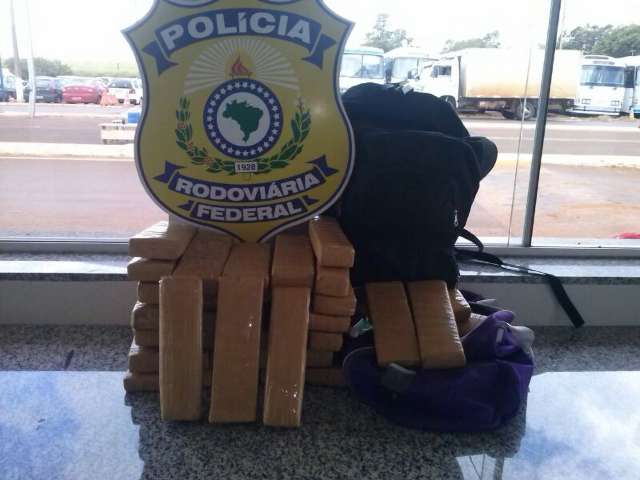 Em MS, PRF apreende 44 kg de drogas que seriam levadas para o Nordeste e Sudeste