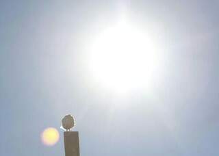 Sol pode causar queimaduras e até câncer para quem não usar protetor solar, alerta Defesa Civil (Foto: Cleber Gellio)