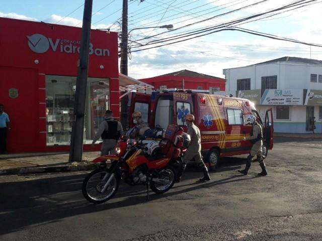Idoso tenta atravessar via e acaba atropelado por carro na Bandeirantes 