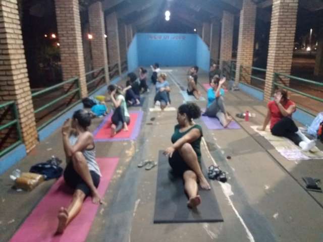 Est&uacute;dios abrem com aulas gratuitas em comemora&ccedil;&atilde;o ao Dia Internacional do Yoga  