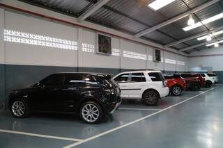 Organização da oficina é reflexo do padrão de atendimento Jaguar Land Rover. (Foto: Alcides Neto)