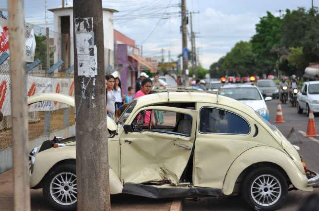  Colis&atilde;o entre carros deixa tr&ecirc;s mulheres feridas no Guanandi