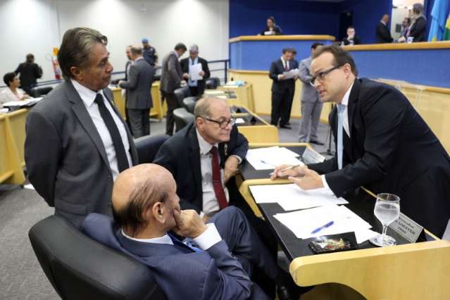 Contra aumento na tarifa, vereador articula prorrogar isen&ccedil;&atilde;o de ISS