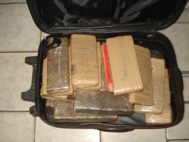 Adolescente  &eacute; flagrado com maconha na rodovi&aacute;ria, 4&ordm; caso esta semana