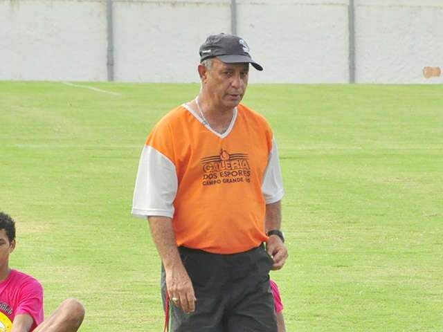 T&eacute;cnico interino tamb&eacute;m deixa o Corumbaense