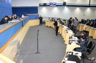Vereadores no plenário da Câmara Municipal. (Foto: Izaias Medeiros/CMCG)