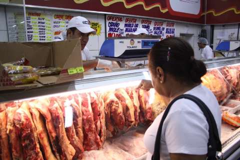 Apesar de preço alto da carne bovina, consumo de suíno segue estável