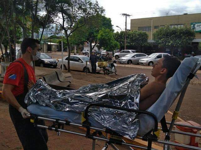 Inc&ecirc;ndio consome 80% de resid&ecirc;ncia e deixa m&atilde;e e filho feridos 