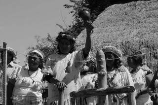 Mulheres no Tekoha Guyra Kambi&#039;y, em Douradina. (Foto: Dionedison Terena) 