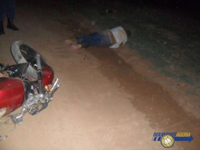 Mototaxista morre em acidente durante fuga da Pol&iacute;cia