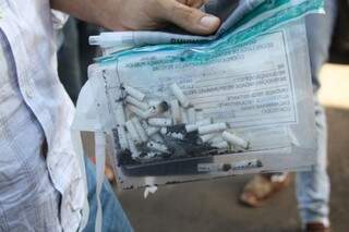Bitucas de cigarro apreendidas pela Polícia. Foto: Marcos Ermínio