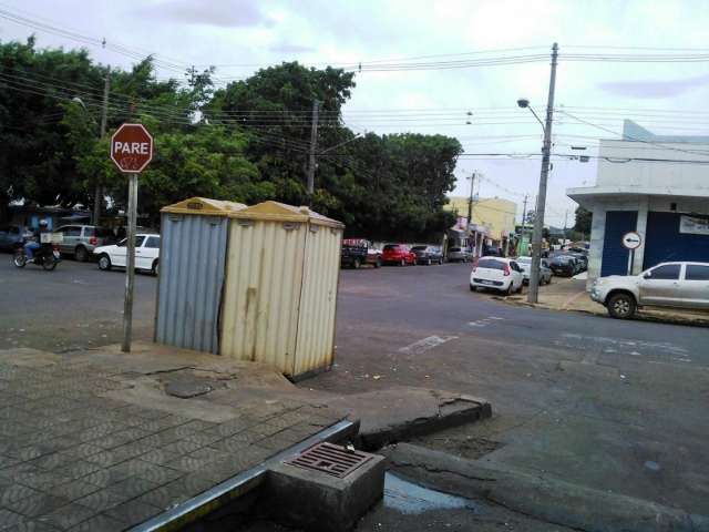 Cruzamento mal sinalizado gera confus&atilde;o entre motoristas no centro da Capital