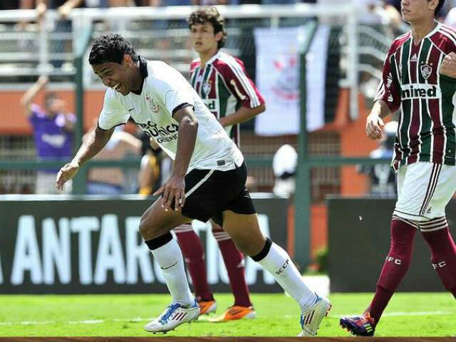 Corinthians vira sobre o Fluminense e fatura oitavo t&iacute;tulo da Copinha