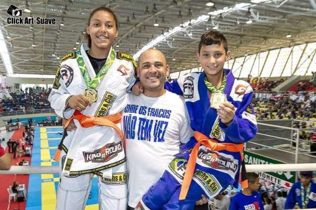 Primos medalhistas no jiu-jitsu lutam agora &eacute; por patroc&iacute;nio