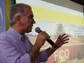 Governador Reinaldo Azambuja, durante abertura da Caravana FCO, em Três Lagoas (Foto: Chico Ribeiro/Secom)