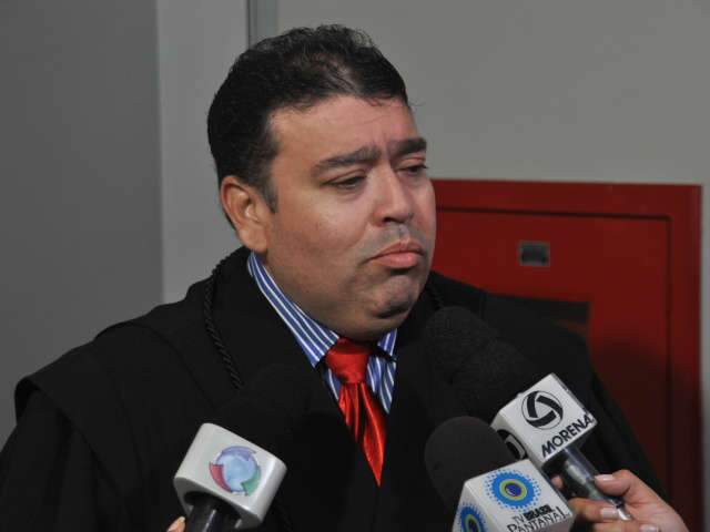  Defesa diz que pistoleiro sofreu tortura e trabalha para reduzir pena em j&uacute;ri