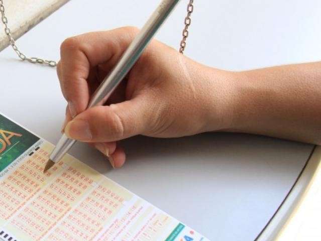 Ningu&eacute;m acerta dezenas e pr&ecirc;mio da Mega-Sena acumula em R$ 72 milh&otilde;es 