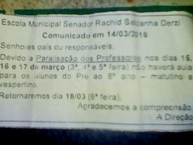 Pais perdem dias de trabalho para cuidar dos filhos que est&atilde;o sem aula