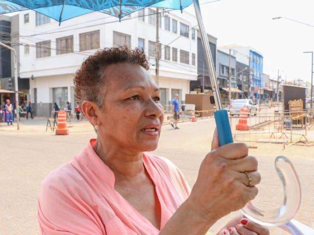 Com calor beirando os 40&ordm;C, at&eacute; com&eacute;rcio perde com alta temperatura