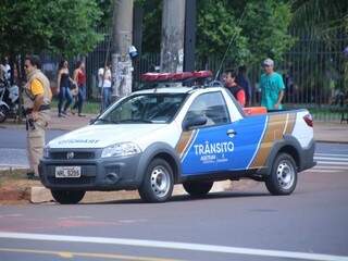 Agentes foram localizados no cruzamento da Avenida Afonso Pena com 14 de Julho (Foto: Marcos Ermínio)
