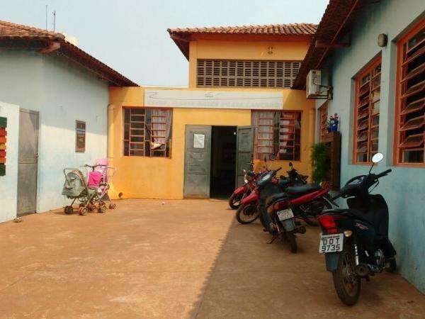 Creche &eacute; invadida pela segunda vez no ano e tem vidra&ccedil;as quebradas