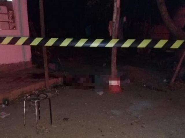 Homem de 48 anos &eacute; assassinado a golpes de enxada durante madrugada