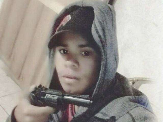 Jovem diz que matou estudante na sala de aula por ci&uacute;mes da ex-namorada