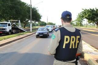 A Polícia Rodoviária Federal inicia a operação Corpus Christi nesta quarta-feira com 400 policias nas rodovias federais de MS (Foto: Arquivo)