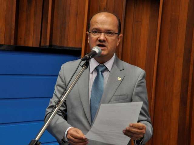 &ldquo;Mudan&ccedil;a de jornada favorece popula&ccedil;&atilde;o&rdquo;, diz deputado em debate na Assembleia