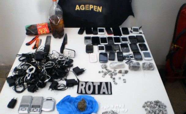 Vistoria em pres&iacute;dio semiaberto termina com apreens&atilde;o de drogas e objetos