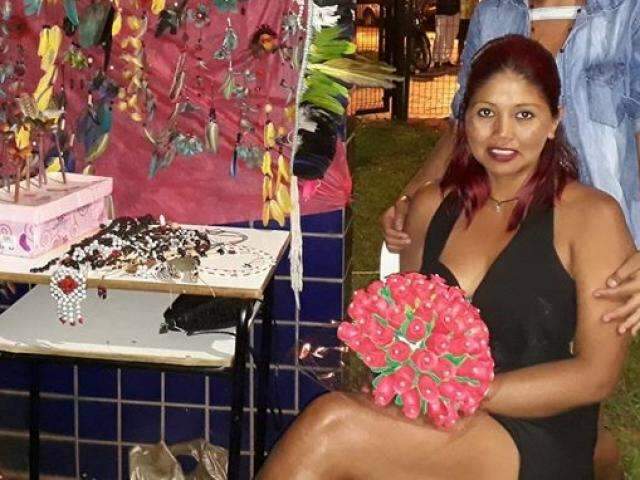 Alvo de 4 tiros por chamar suspeito de &quot;frouxo&quot;, artes&atilde; morre na Santa Casa