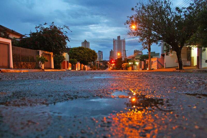 Domingo amanhece garoando e previsão é de chuva em todo Estado