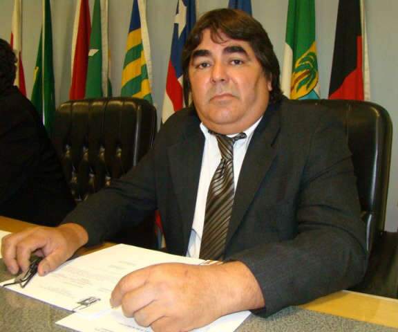  Liminar tira vaga de 1&ordm; suplente e empossa mais votado do partido em Amambai 