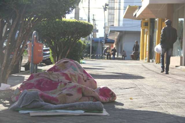 Na noite mais fria do ano, centro de acolhimento recebeu 79 pessoas