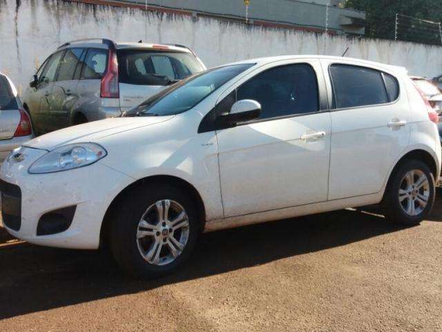 PRF prende homem que comprou carro por R$ 1 mil e o levaria ao Paraguai