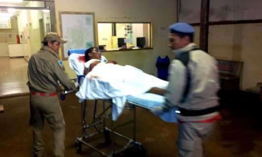 Mulher &eacute; encontrada seminua com 25 ferimentos provocados por facadas 