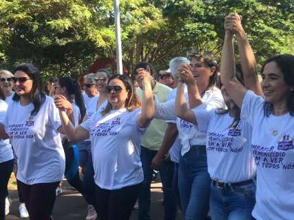 Com Luíza Brunet, marcha dá início a campanha estadual de combate ao feminicídio