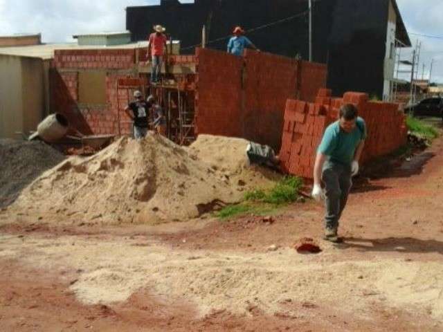 Pistoleiros executam homem com sete tiros em cidade na fronteira com Paraguai