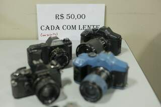 Algumas câmeras da coleção foram colocadas a venda. (Foto: João Paulo Gonçalves)