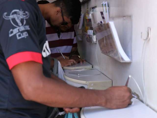 Mega-Sena paga neste s&aacute;bado pr&ecirc;mio de R$ 2,5 milh&otilde;es
