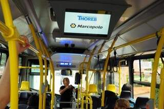 Ônibus novos tem tecnologias que antes não era oferecidas.
