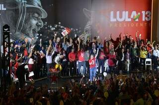 Convenção nacional do PT escolheu Lula para candidato a presidente (Foto: Rovena Rosa/Agência Brasil)