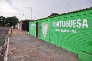 Novoperário utiliza alojamento com as cores e símbolo da Portuguesa na Capital (Foto: João Garrigó)
