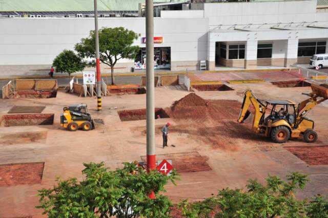  Shopping bloqueia estacionamento para in&iacute;cio de obras de amplia&ccedil;&atilde;o