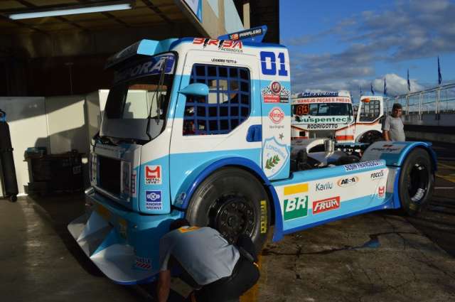 Campo Grande &eacute; talism&atilde; de ex-mec&acirc;nico que virou piloto de F&oacute;rmula Truck 