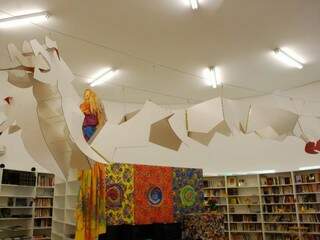 Com um gigante dragão no teto, para onde se olha, o lúdico está presente. (Foto: Marcos Ermínio)
