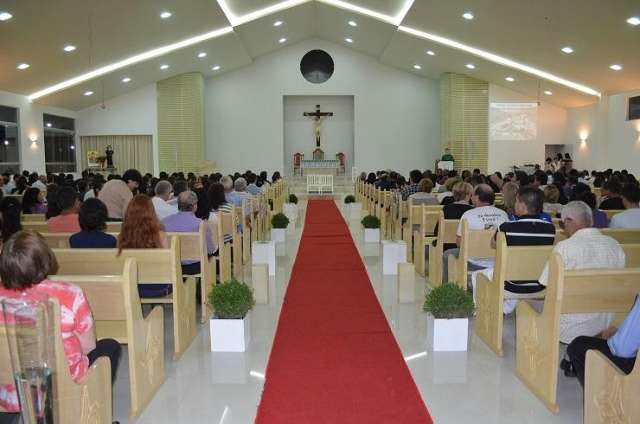 Missas em duas igrejas comemoram Dia de Santa Rita de C&aacute;ssia