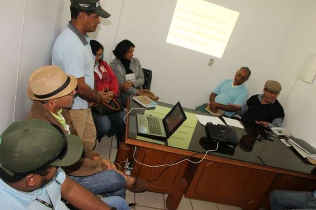 Projeto incentiva produ&ccedil;&atilde;o de horticultura para atender com&eacute;rcio local