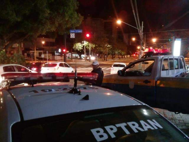 Blitz da Lei Seca flagra 22 pessoas dirigindo alcoolizadas na madrugada 