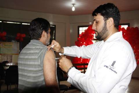 Campanha contra influenza começa dia 30 para vacinar 66,4 mil pessoas
